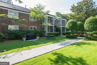 55 Delmont Dr NE in Atlanta, GA - Building Photo - Building Photo