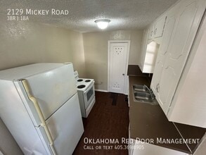 2129 Mickey Rd in Del City, OK - Building Photo - Building Photo