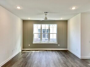 2624 Metcalfe Rd-Unit -7 in Austin, TX - Building Photo - Building Photo
