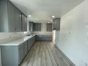 1410 Cottonwood Ave in San Jacinto, CA - Building Photo - Building Photo