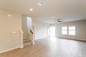 1417 Arcadian Lily in San Antonio, TX - Foto de edificio - Building Photo