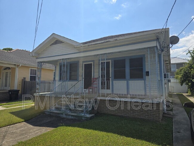 property at 3022 Serantine St