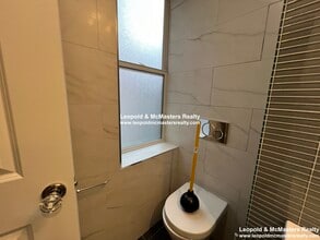 88 Myrtle St, Unit 6 in Boston, MA - Building Photo - Building Photo