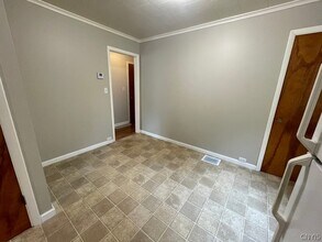 109 Lansdale Rd in East Syracuse, NY - Building Photo - Building Photo