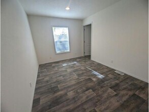 109 Lynn Ln in Mankato, MN - Building Photo - Building Photo