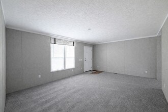 52167 Williamsburg Ln in New Baltimore, MI - Building Photo - Building Photo