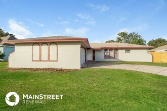 983 Eastlake St SE in Palm Bay, FL - Foto de edificio - Building Photo