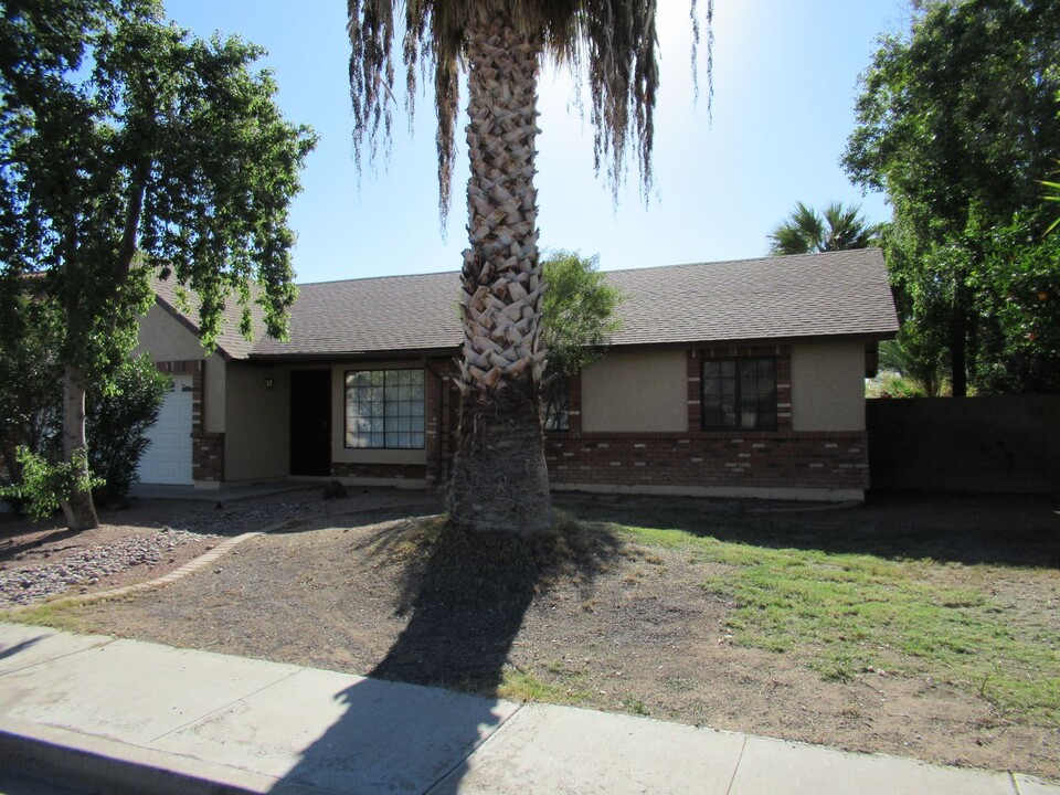 5751 E Ellis St in Mesa, AZ - Building Photo