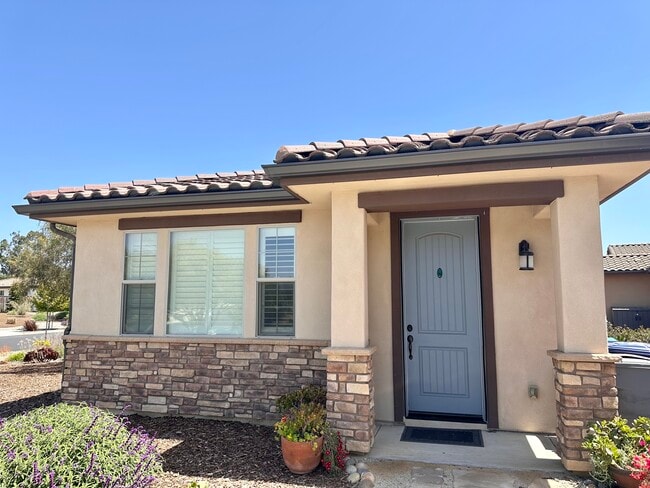 1866 Vista del Sol, Unit #2, Unit #2