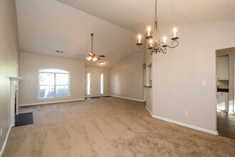 310 The Gables Dr in Mcdonough, GA - Building Photo - Building Photo