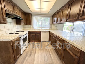 3035 Greenwood Ct in Merced, CA - Building Photo - Building Photo