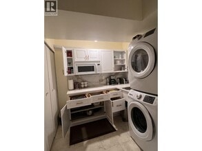 4XXX W 12th Ave in Vancouver, BC - Building Photo - Building Photo