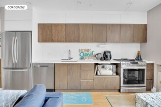 2100 Bedford Ave in Brooklyn, NY - Foto de edificio - Building Photo