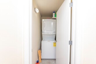 500 S Clinton St, Unit 510 in Chicago, IL - Building Photo - Building Photo