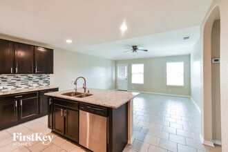 14008 Shivers Cv in San Antonio, TX - Building Photo - Building Photo