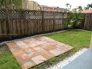 4910 NW 79th Ave in Doral, FL - Building Photo - Building Photo