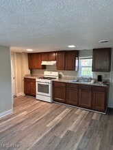 3499 Dennis Ct in Geneva, OH - Building Photo - Building Photo