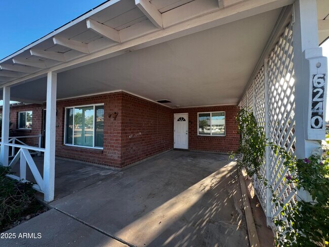 6240 N 31st Ave in Phoenix, AZ - Building Photo - Building Photo