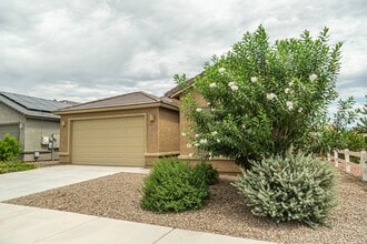 12640 N Wildrose Dr in Marana, AZ - Building Photo - Building Photo