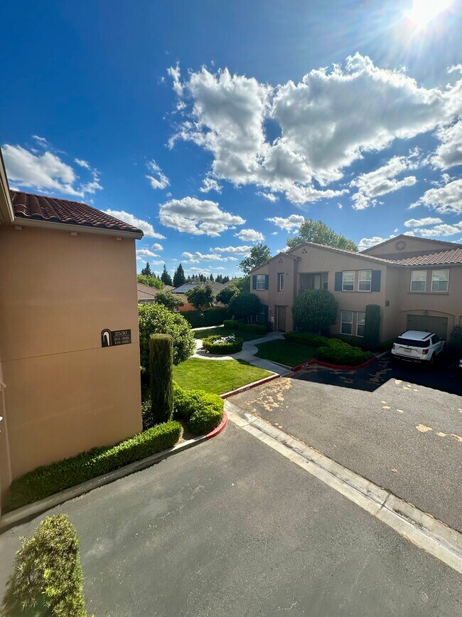 2530 Herndon Ave Rentals in Clovis, CA