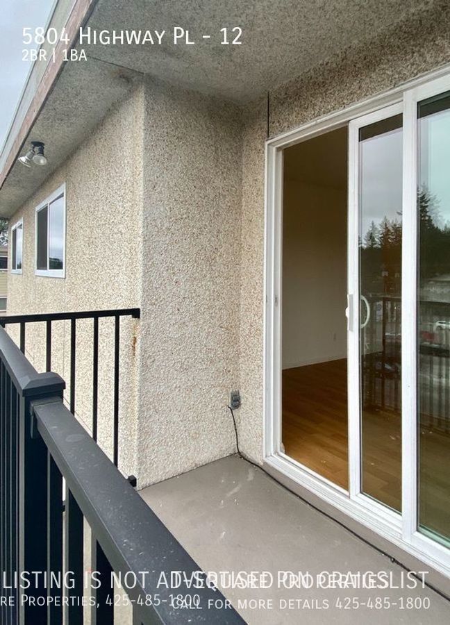 5804 Hwy Pl, Unit 12 in Everett, WA - Building Photo - Building Photo