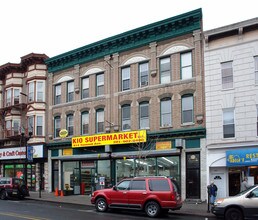 814-816 Summit Ave in Union City, NJ - Building Photo - Building Photo