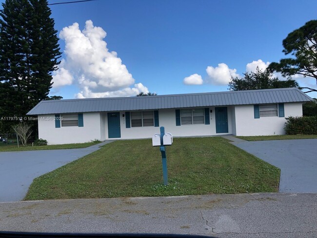 property at 172 Wilson Way NE