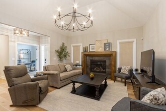 7208 Allman Dr in Shawnee, KS - Building Photo - Building Photo