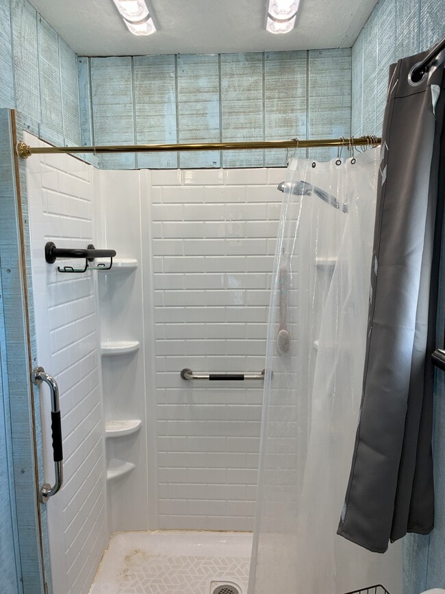 35500 CA-18 in Lucerne Valley, CA - Building Photo - Building Photo