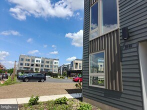 3040 Northbank Pl in Philadelphia, PA - Building Photo - Building Photo