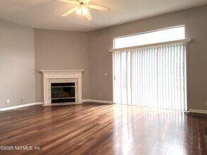 12976 Chets Creek Dr S in Jacksonville, FL - Building Photo - Building Photo