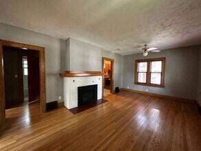505 Brookland Park Dr in Iowa City, IA - Building Photo - Building Photo