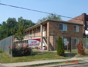 879 E Mound St in Columbus, OH - Foto de edificio - Building Photo