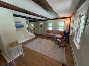 66 Stagecoach Rd in Sunapee, NH - Building Photo - Building Photo
