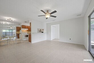 4067 NW Cinnamon Tree Cir in Jensen Beach, FL - Building Photo - Building Photo