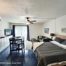 221 Columbia Dr in Cape Canaveral, FL - Building Photo - Building Photo