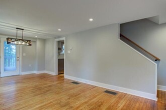 1057 Ridge Rd in Elizabethtown, PA - Building Photo - Building Photo