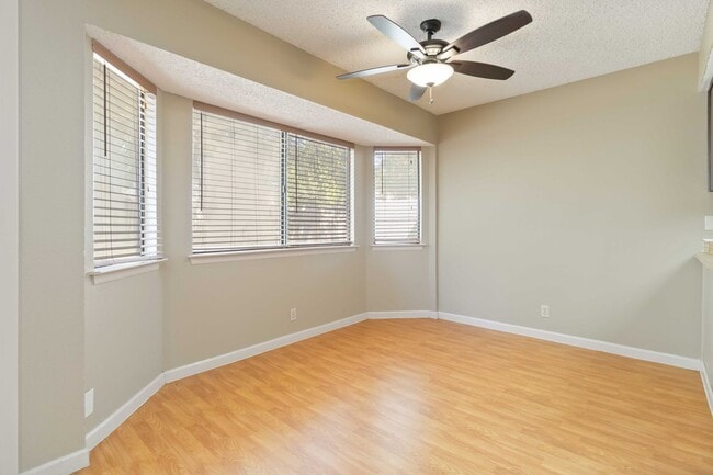 5339 Vista Glen St in San Antonio, TX - Building Photo - Building Photo