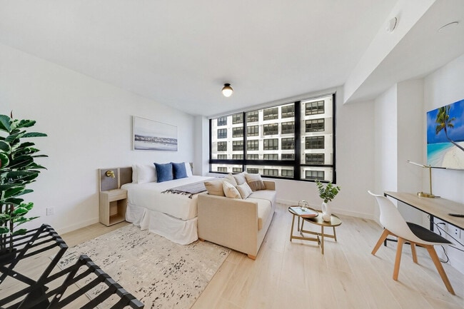 36 NE 2nd St, Unit SI ID1473314P in Miami, FL - Foto de edificio - Building Photo