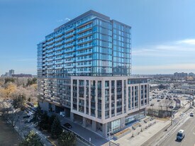 Artform Condos in Mississauga, ON - Building Photo