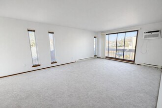 1876 Haymarket Rd in Waukesha, WI - Building Photo - Building Photo