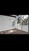 8010 Daly Rd in Cincinnati, OH - Building Photo