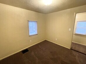 2228 Arrow Ave in Anderson, IN - Building Photo - Building Photo