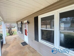 2034 Rosebury Ln SW in Huntsville, AL - Building Photo - Building Photo