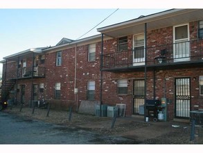 Melinda Apartments in Memphis, TN - Building Photo - Building Photo