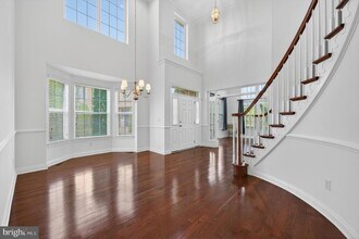 304 Dye Wy in Moorestown, NJ - Building Photo - Building Photo