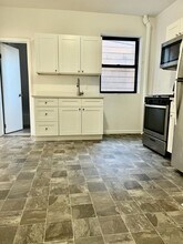 84 W 25th St in Bayonne, NJ - Building Photo - Building Photo