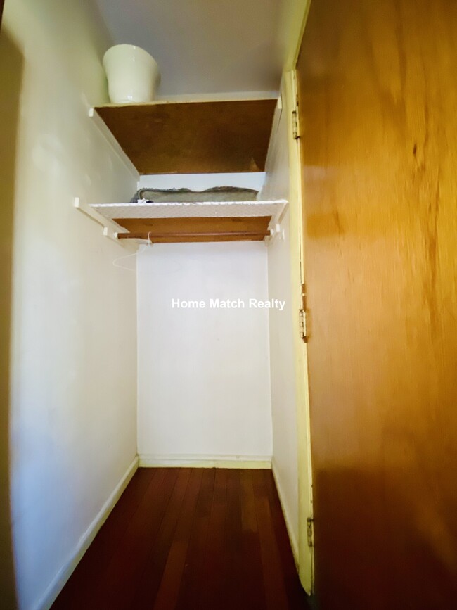 4 Foster St, Unit 1 in Boston, MA - Building Photo - Building Photo