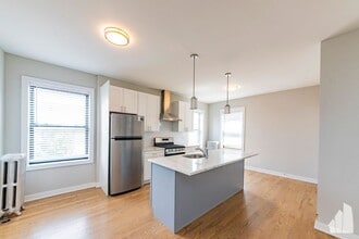 3925 N Keeler Ave in Chicago, IL - Building Photo - Building Photo