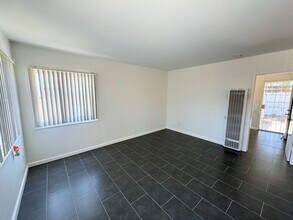 307 N Carleton Ave, Unit 307 in Anaheim, CA - Building Photo - Building Photo